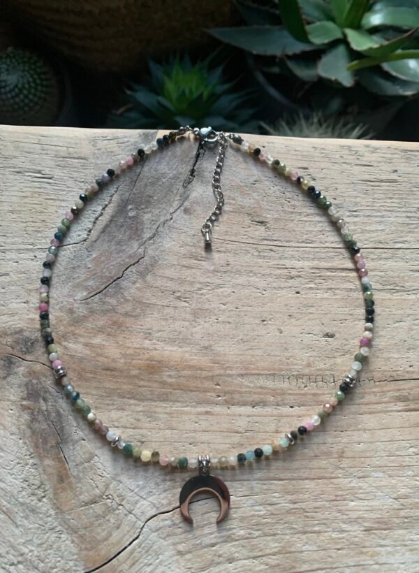 Collier en pierre naturelle tourmaline multicolore 3-4 mm et acier inoxydable argenté lune – Image 3