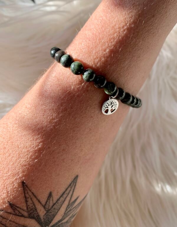 Bracelets en pierres naturelles Diopside et son arbre de vie argenté – Image 7
